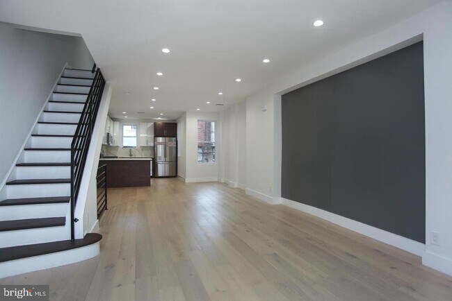 Foto del edificio - 5844 Fernwood St