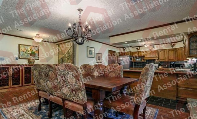 Building Photo - 4006 Chauvin Ln