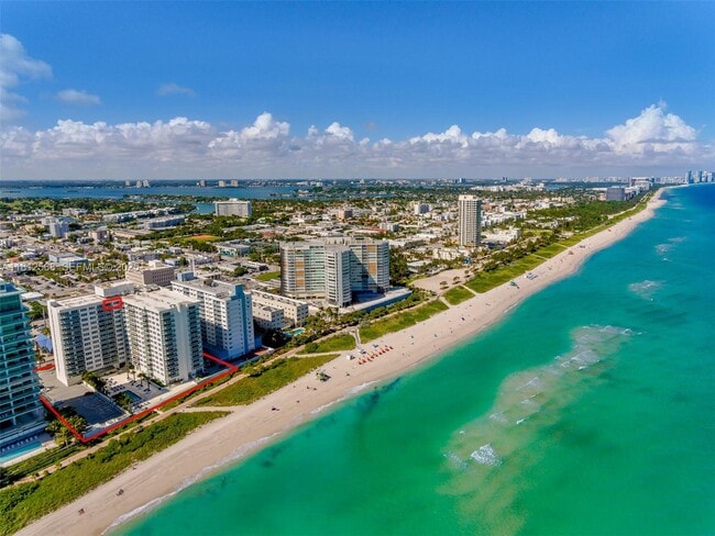 Building Photo - 6917 Collins Ave