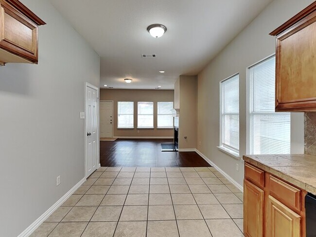 Foto del edificio - 2208 Rodney Ln