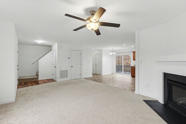 Photo - 4-bedroom, 2.5 bath with wooded view! House