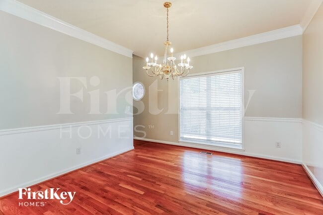 Foto del edificio - 6201 Windsor Ln