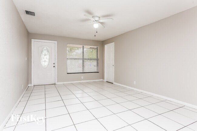 Building Photo - 2150 NW 28th Ave