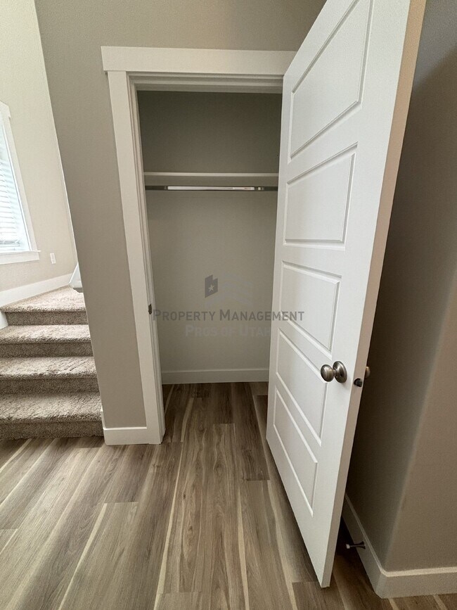 Foto del edificio - 364 N 800 W