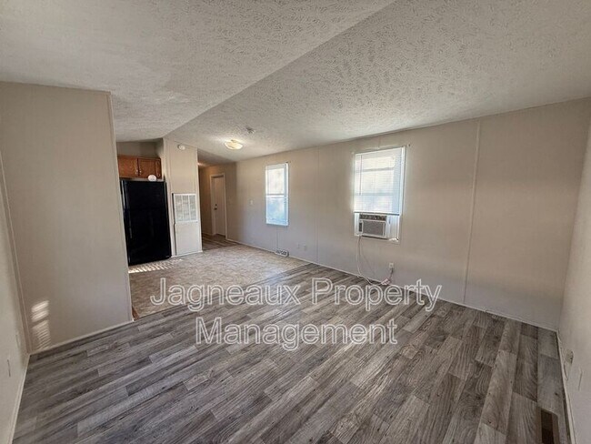 Foto del edificio - 2210 Center St