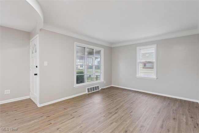 Building Photo - 14214 Reddington Ave