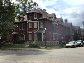 Building Photo - 1363-1367-1367 Neil Ave