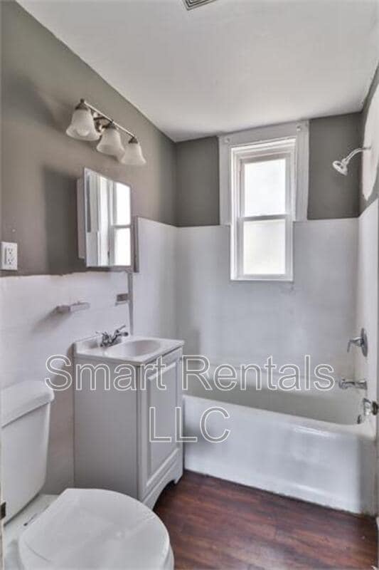 Building Photo - 3805 Keokuk St