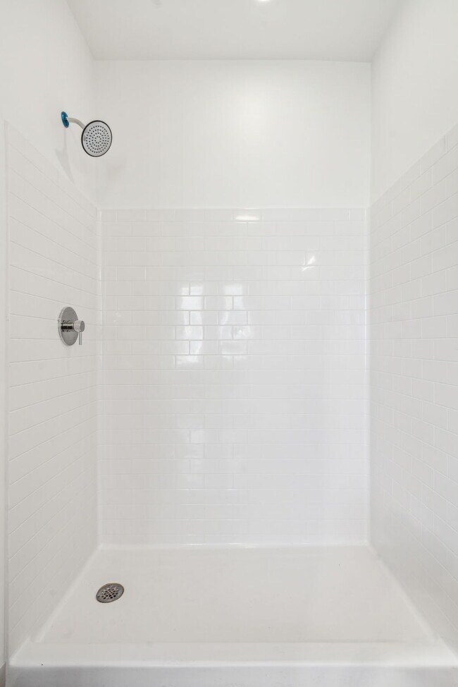 Building Photo - The Felix