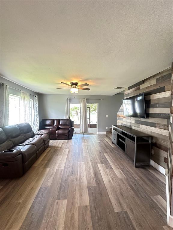 Building Photo - 2235 Fluorshire Dr