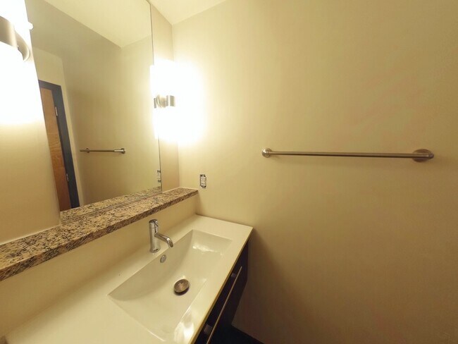 Foto del edificio - 110 S 15th St