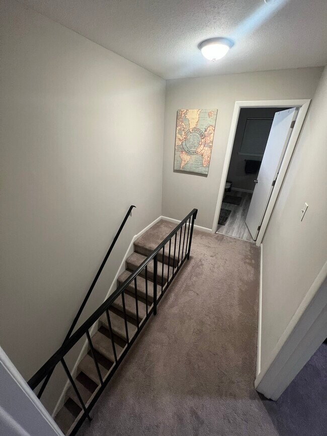 9 Avon Ct Unit 9, Beacon Falls, CT 06403 Condo for Rent in Beacon