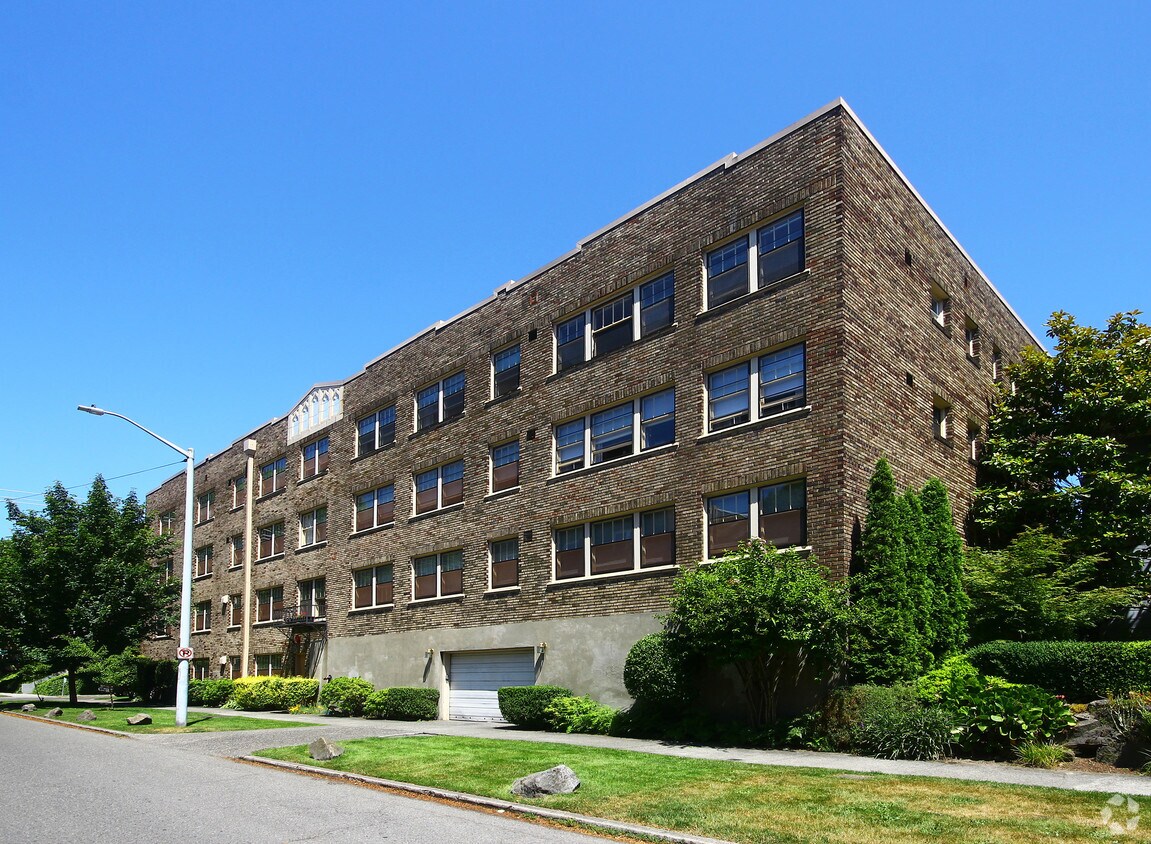 Foto principal - 1605 E Olive St