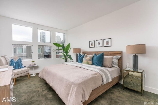 Building Photo - 2 br, 2 bath House - 530 Chestnut #C304