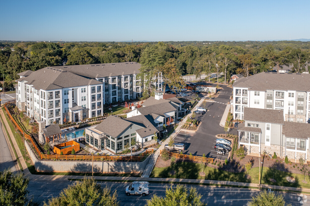 Primary Photo - Bon Haven Apartments