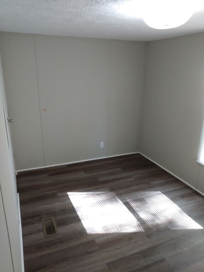 Building Photo - 288 Wauka Mountain Rd
