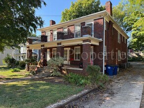 Building Photo - 2061 Craig St
