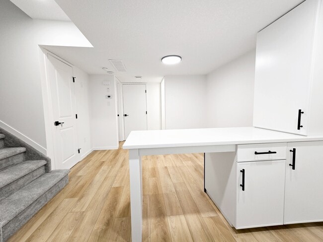 Building Photo - 11642-11690 90 St NW