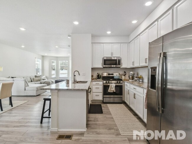 Foto del edificio - 2 Bedroom Townhome in Brighton