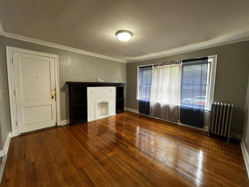 Primary Photo - 740 E 78th St