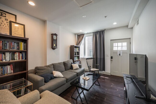 Foto del edificio - Modern Olde Kensington Home