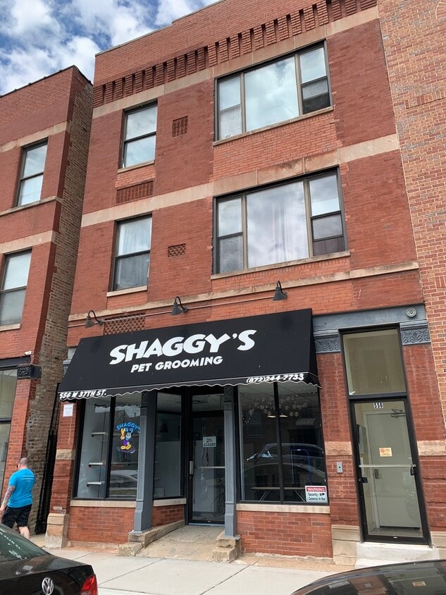Primary Photo - 556 W 37th St