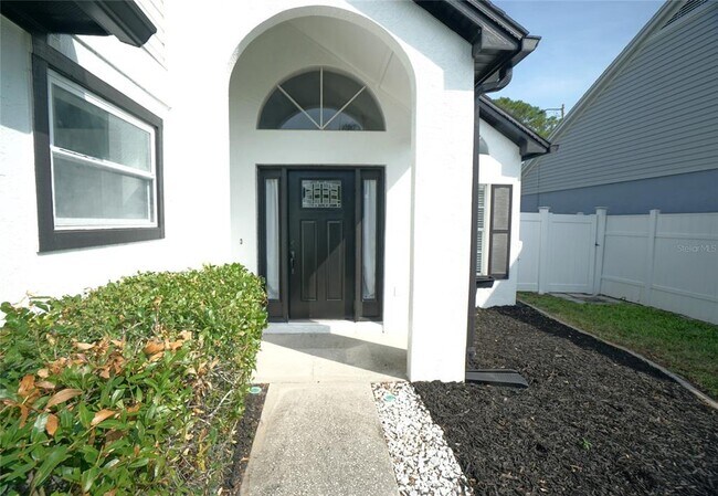 Building Photo - 11804 Branch Mooring Dr