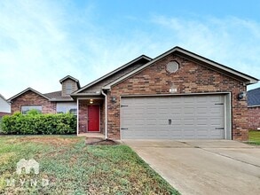 Building Photo - 156 Harvick Cir