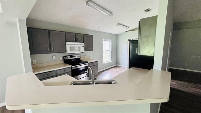 Building Photo - 15937 Wilkinson Dr