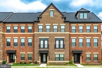 Building Photo - 43375 Whitehead Ter