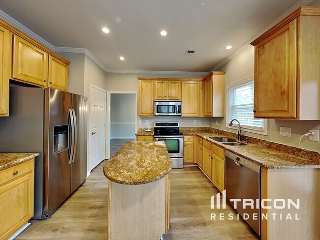 Foto del edificio - 1680 River Oak Dr