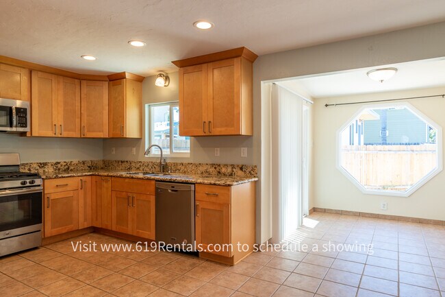 Building Photo - Beautiful Large 4 Bedroom, 2 Bath Home