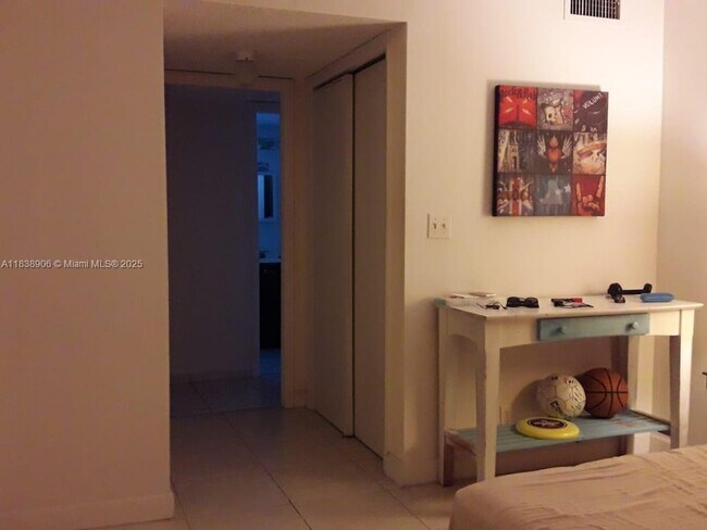 Foto del edificio - 220 SW 9th Ave