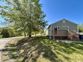 Building Photo - 8160 Oak Dr