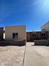 Building Photo - 866 Barandal Dr Building Photo - 866 Barandal Dr