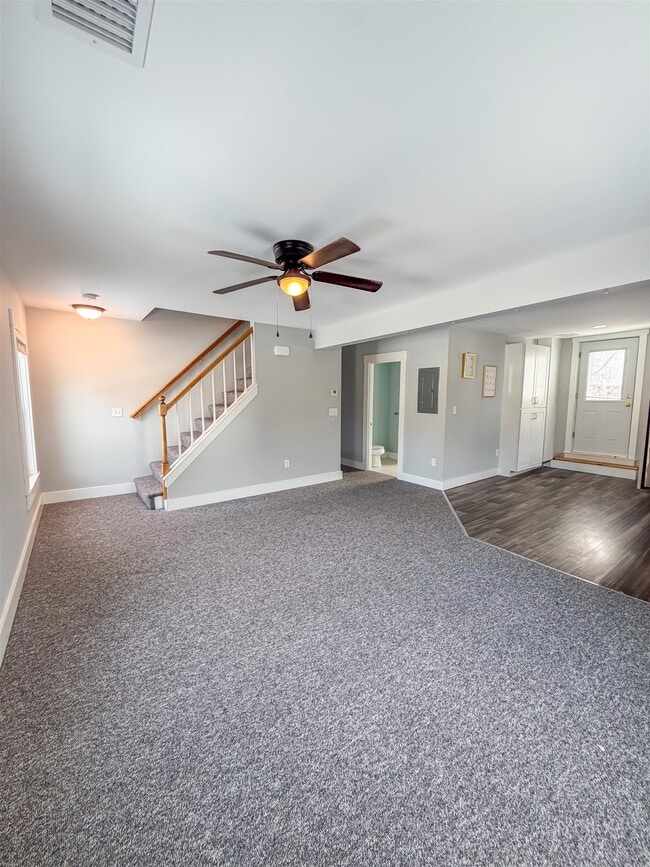 Building Photo - 24 Hill St