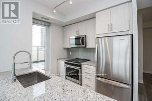 Building Photo - 4055-4055 Parkside Village Dr