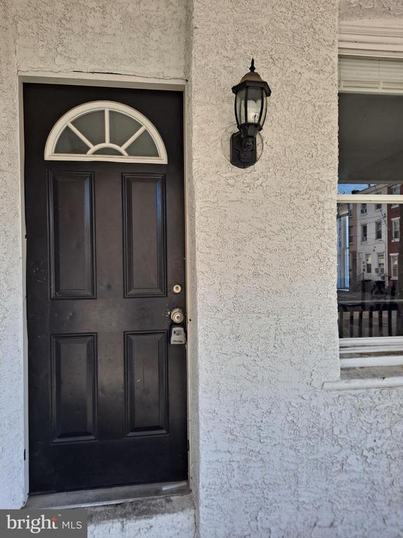 Building Photo - 1100 Green St