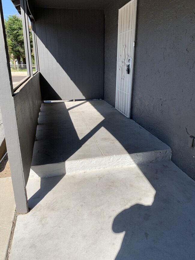 Building Photo - 4545 N 10th St