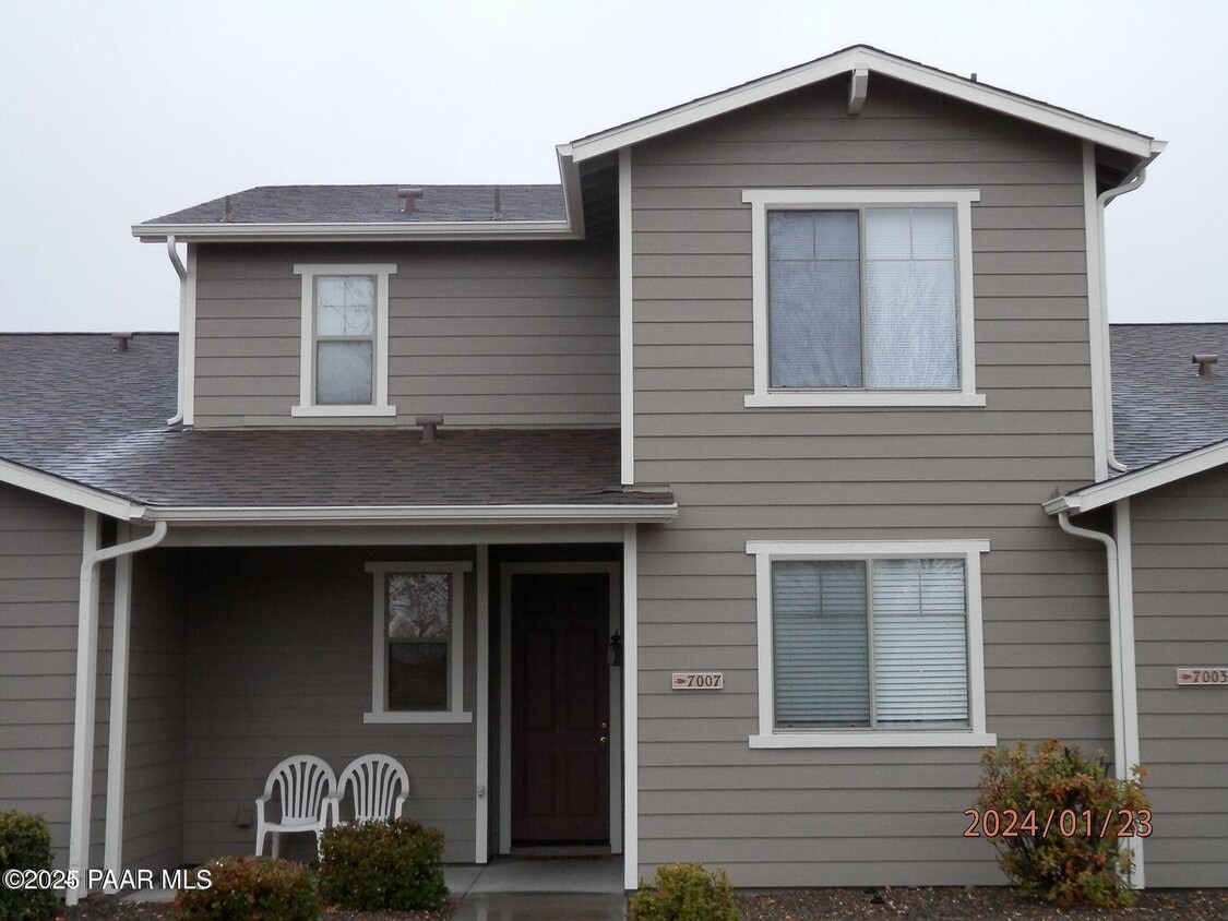 Primary Photo - 7007 E Lantern Lane East