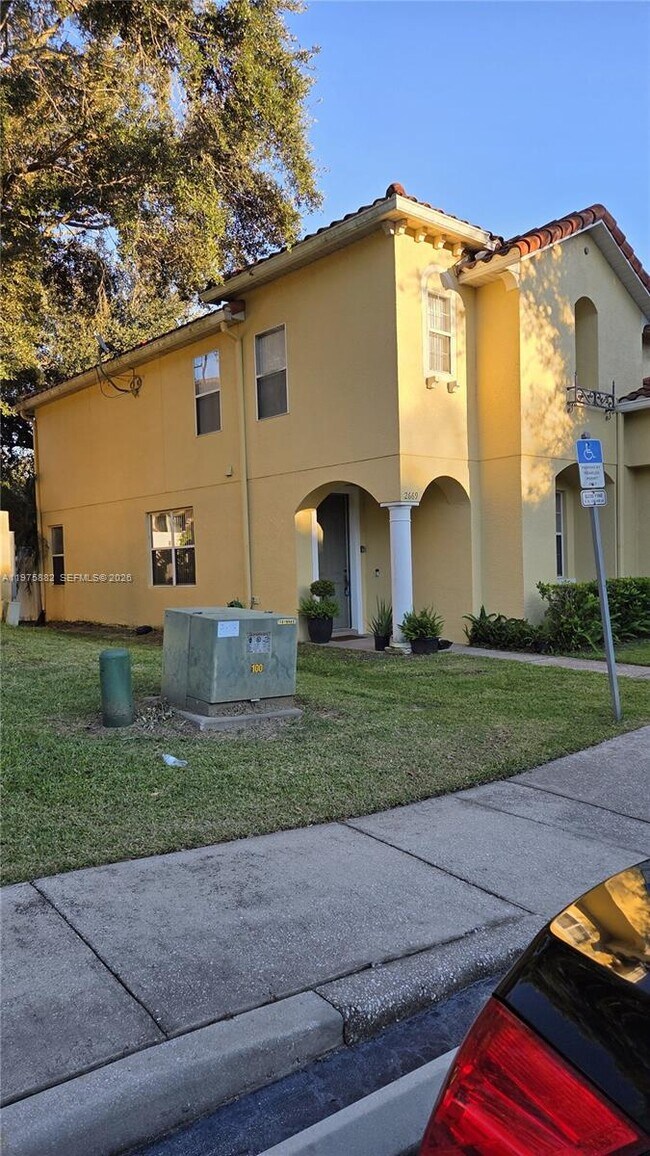 Building Photo - 2669 Mayaguana St