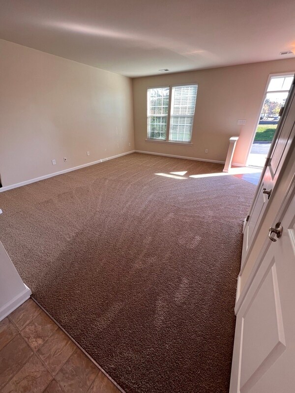 8207 Creekside Bluffs Ln, Mechanicsville, VA 23111 Townhome Rentals