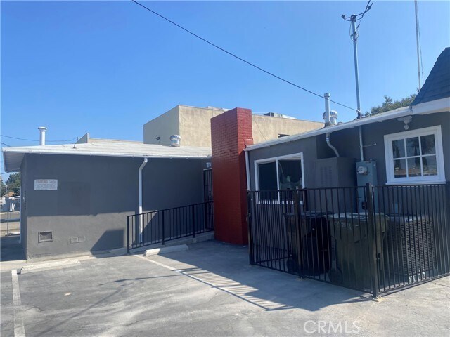 Foto del edificio - 621 S Harbor Blvd