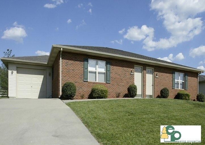 8 Arlington Ct, Jasper, IN 47546 Townhouse for Rent in Jasper, IN