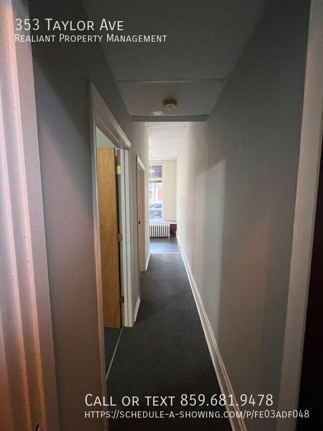 Foto del edificio - 353 Taylor Ave