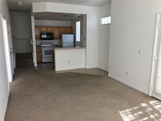 Building Photo - 4004 Venetian Bay Dr