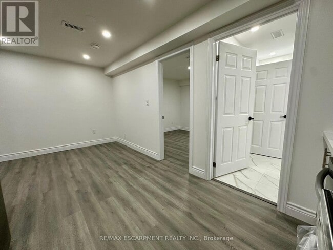 Photo du bâtiment - 21 Thames Wy