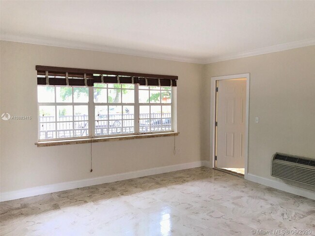 Building Photo - 35 Antilla Ave