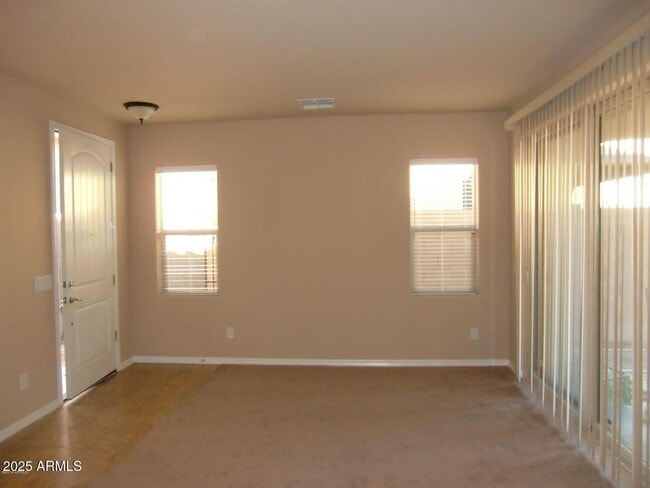 Building Photo - 3535 S Jasmine Dr