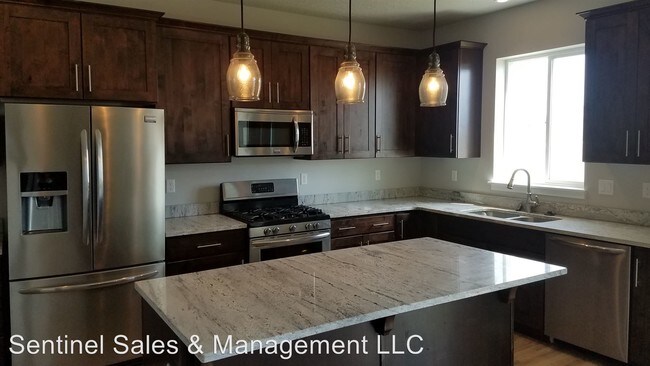 Foto del edificio - 3 br, 2.5 bath House - 7664 N Evans Ranch Dr.